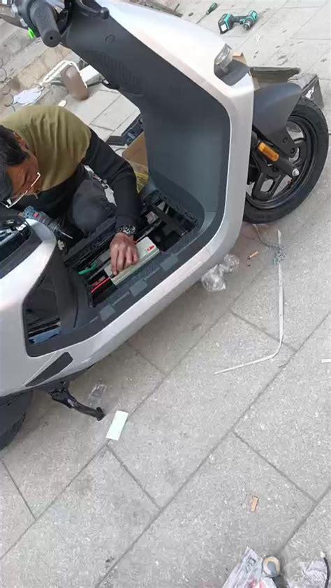 迈凯伦车门如何开启？有哪些特殊技巧和步骤？